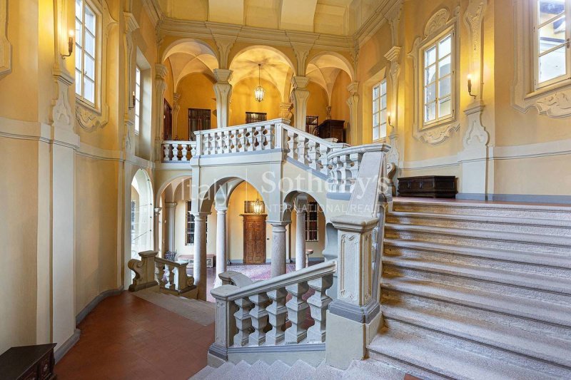 Palácio em Placência