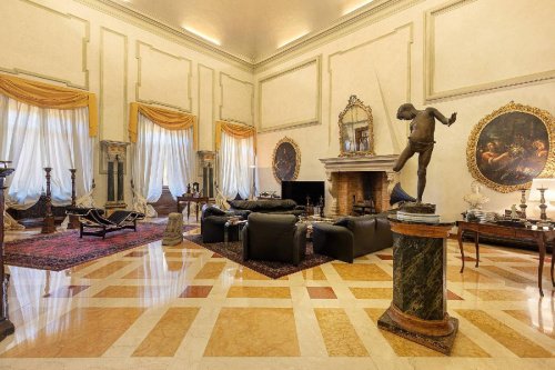 Palácio em Placência