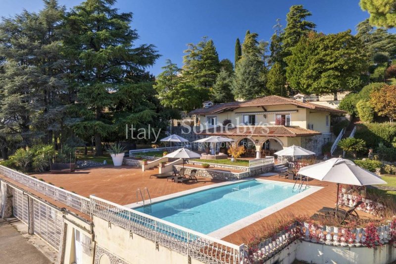 Villa à Padenghe sul Garda