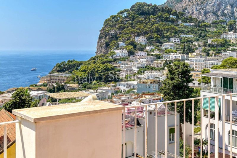 Чердак в Капри