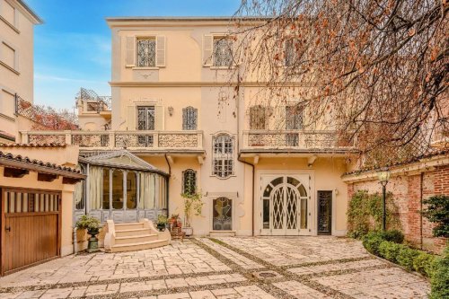 Detached house in Turin