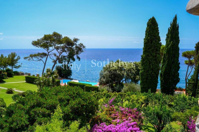 皮耶韦利古雷公寓