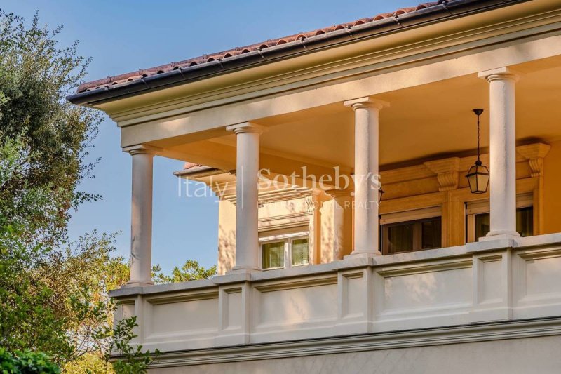 Villa i Lavena Ponte Tresa