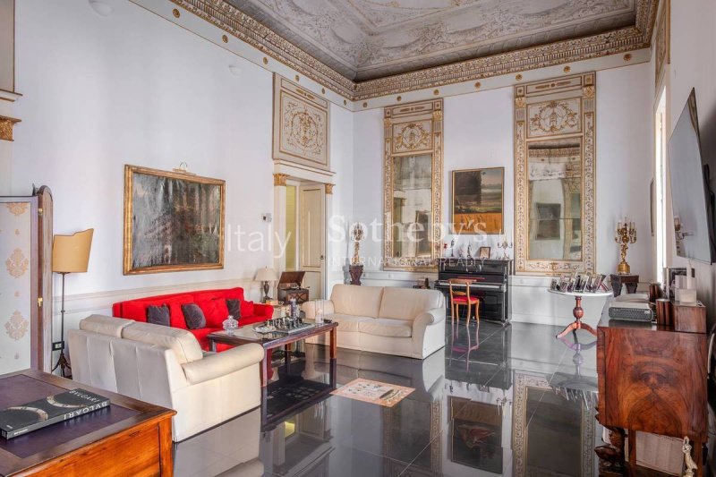 Apartamento em Nápoles