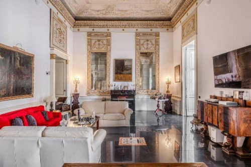 Apartamento em Nápoles