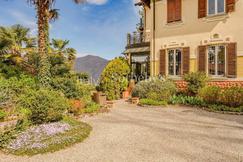 Villa in Orino