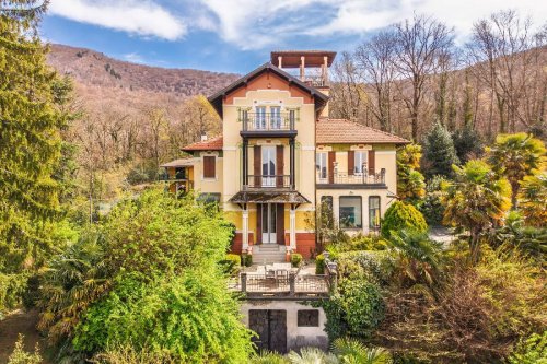 Villa in Orino