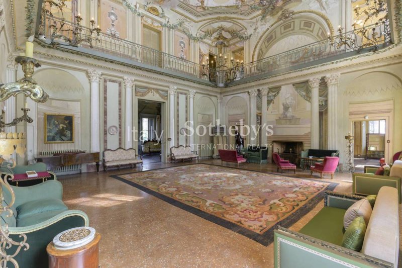 Villa en Bolonia