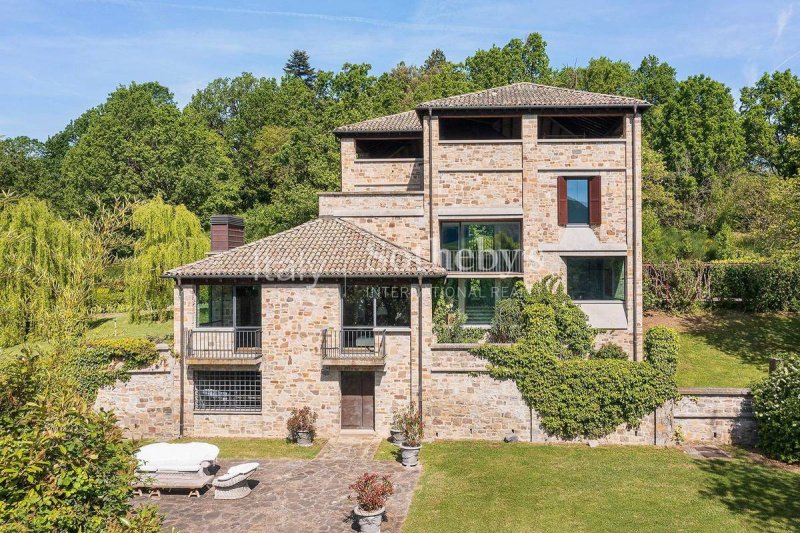 Villa en Langhirano