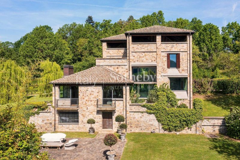 Villa en Parma