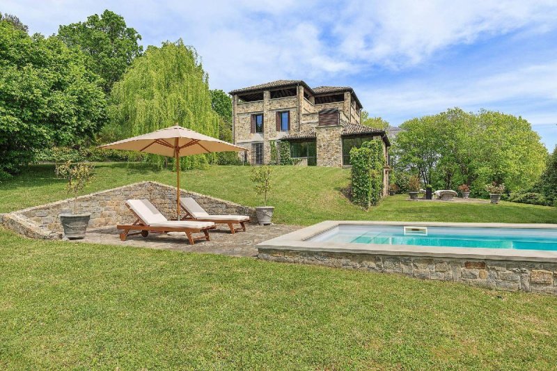 Villa en Langhirano