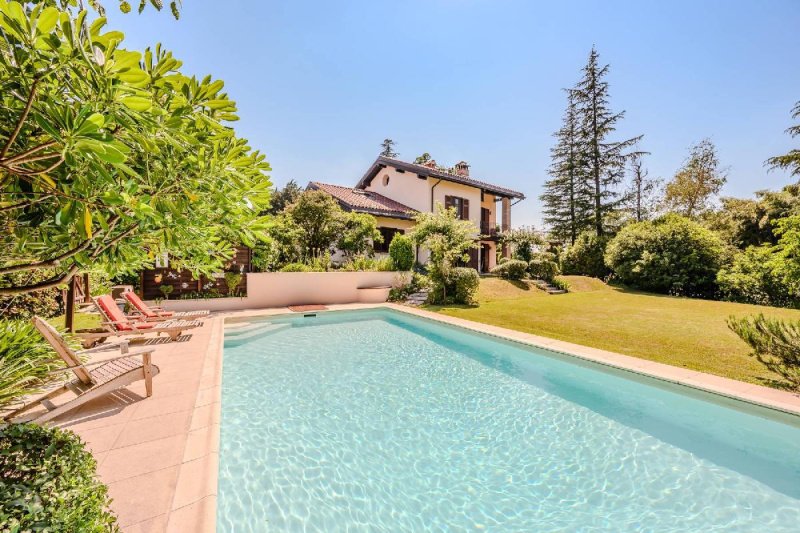 Villa in Bodio Lomnago