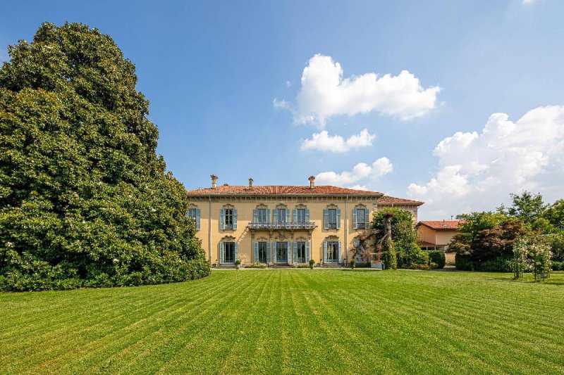 Villa a Merate