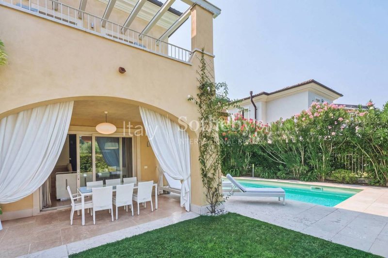 Villa i Manerba del Garda