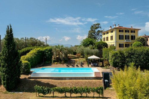 Villa in Montecarlo