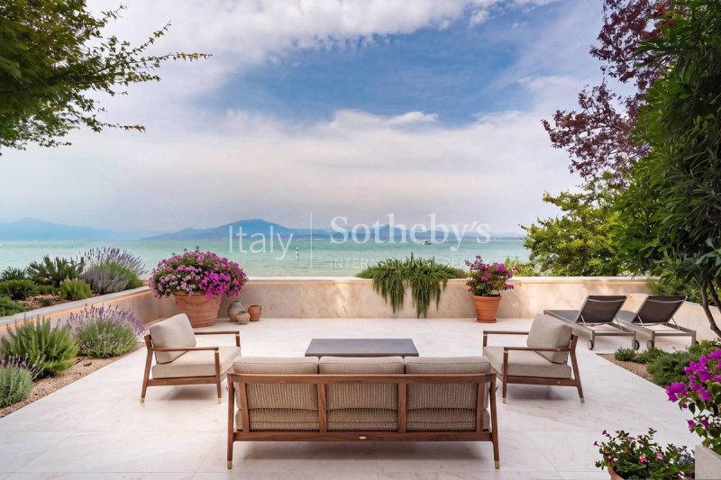 Maison de campagne à Sirmione