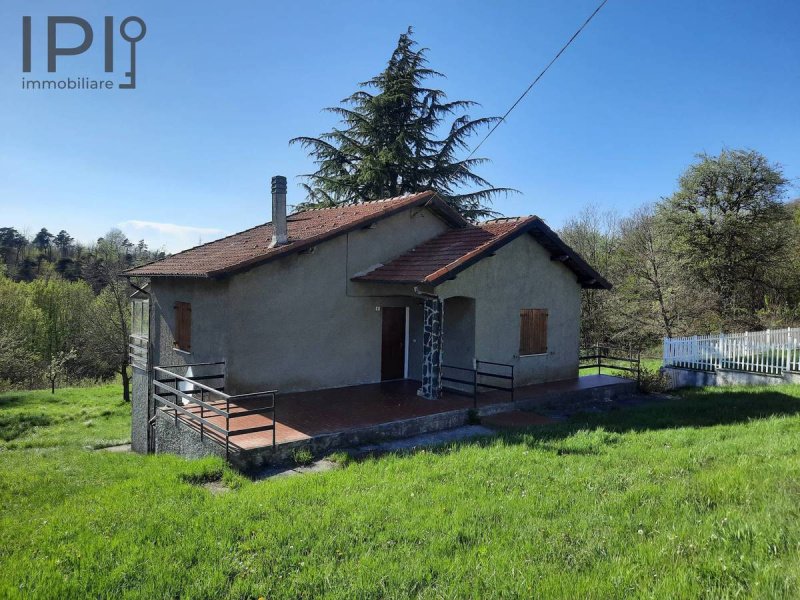 Detached house in Giusvalla