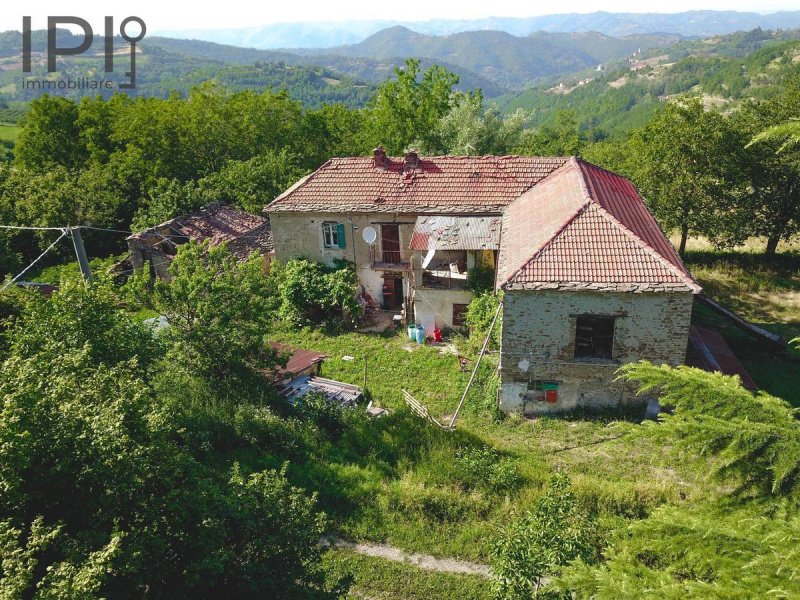 Klein huisje op het platteland in Roccaverano