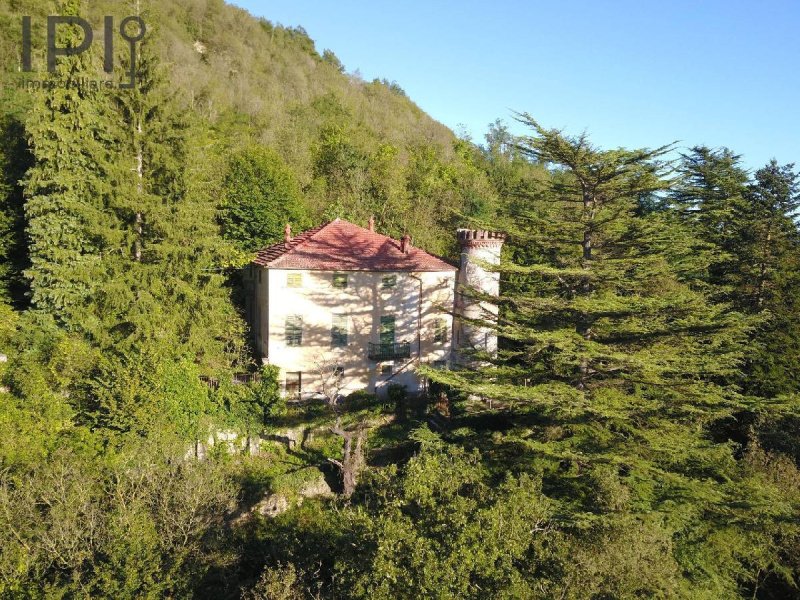 Villa à Monesiglio