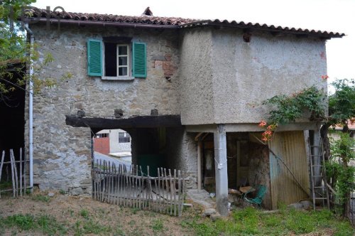 Semi-detached house in Cengio