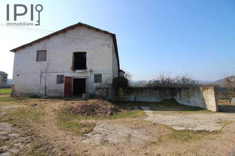 Cabaña en Lesegno