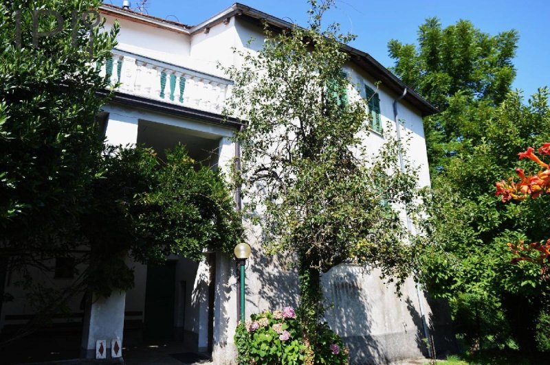 Semi-detached house in Osiglia