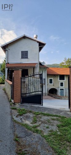 Semi-detached house in Murialdo