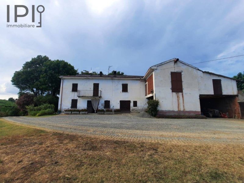 Farmhouse in Quaranti