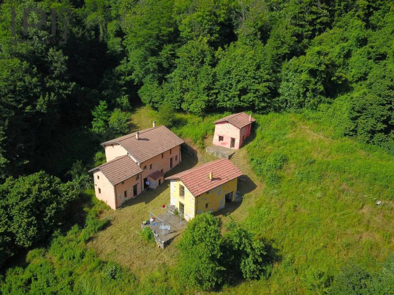 House in Cairo Montenotte