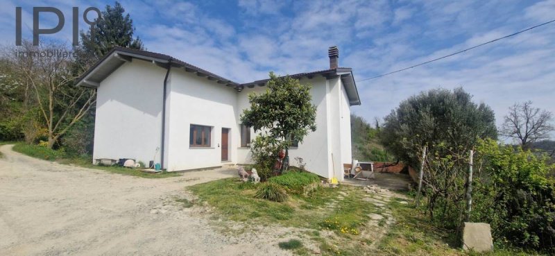 Villa in Cavatore