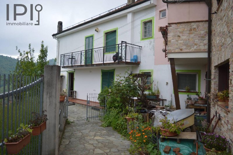 Casa semi indipendente a Mallare