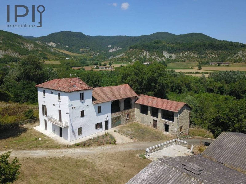 Country house in Spigno Monferrato