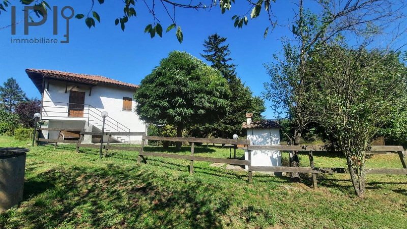 Casa geminada em Piana Crixia