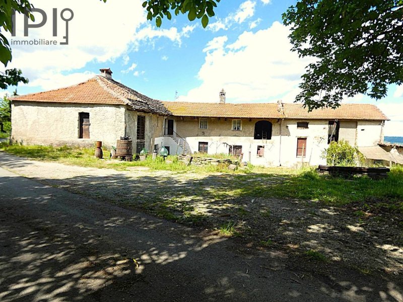 Country house in Monastero Bormida