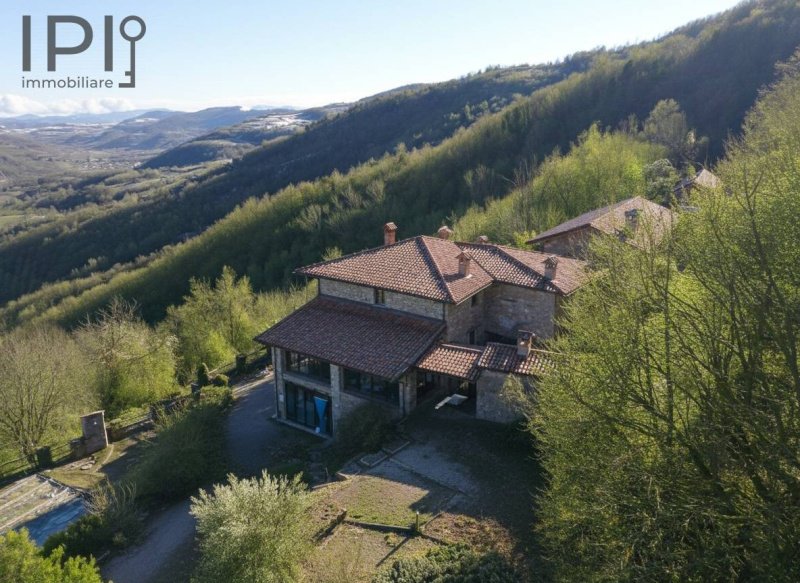 Villa i Mombarcaro