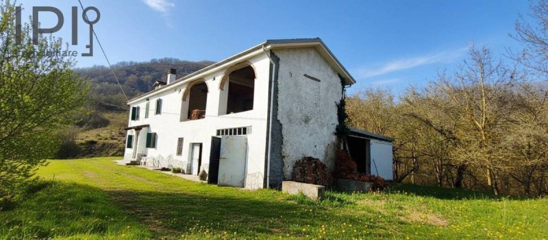 Hus på landet i Spigno Monferrato