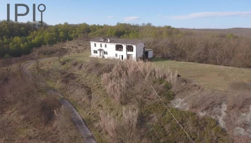 Hus på landet i Spigno Monferrato