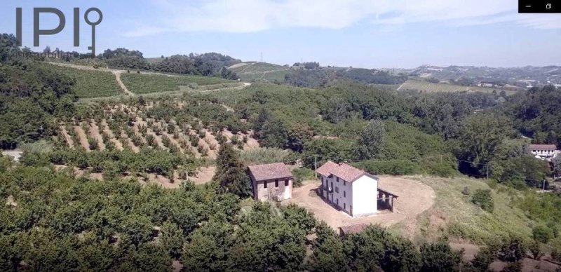 Country house in Cassinasco