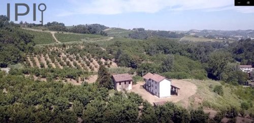 Maison de campagne à Cassinasco