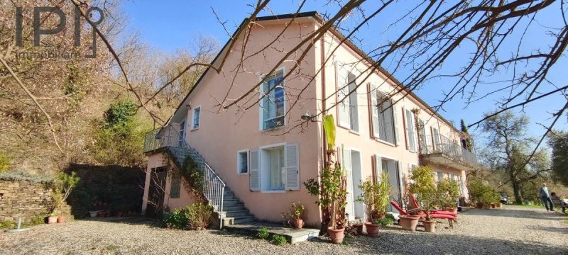 Landhaus in Cartosio