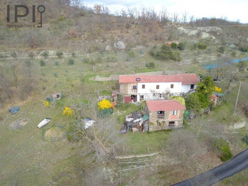 Landhaus in Dego