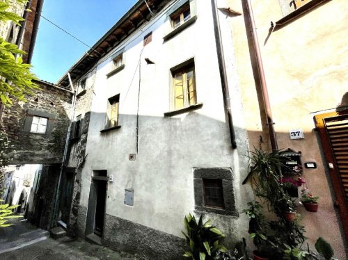 Semi-detached house in Coreglia Antelminelli