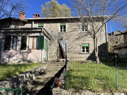 Huis op het platteland in Sillano Giuncugnano