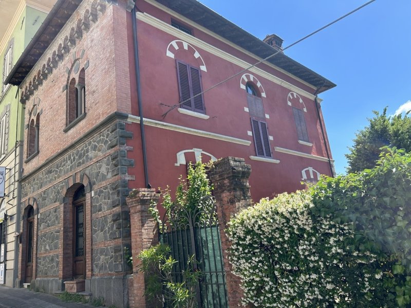 Vrijstaande woning in Barga