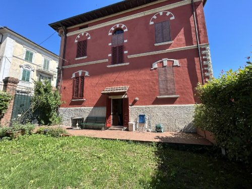 Vrijstaande woning in Barga