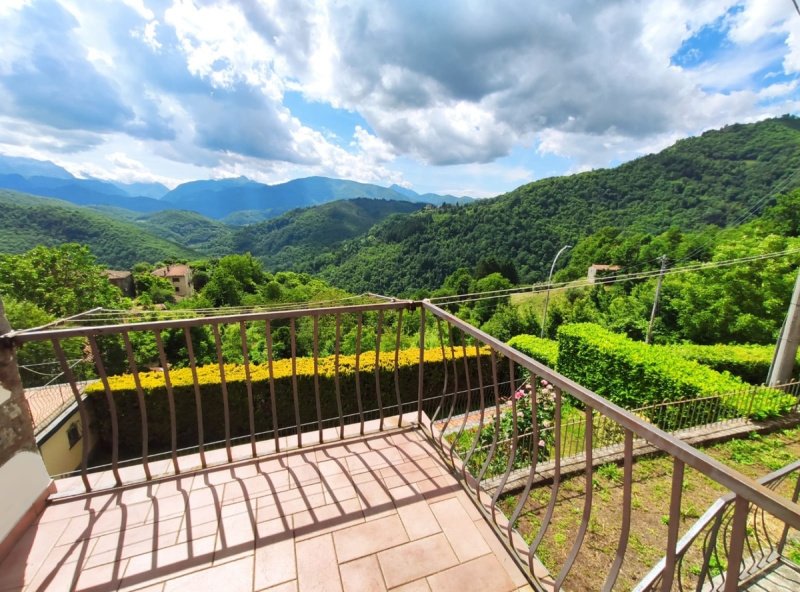 Casa indipendente a Fosciandora