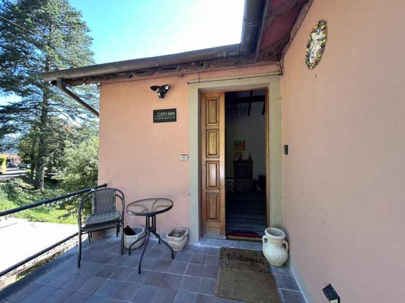 Country house in Barga