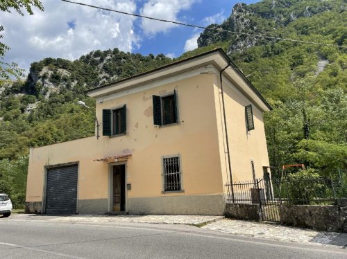 Vrijstaande woning in Bagni di Lucca