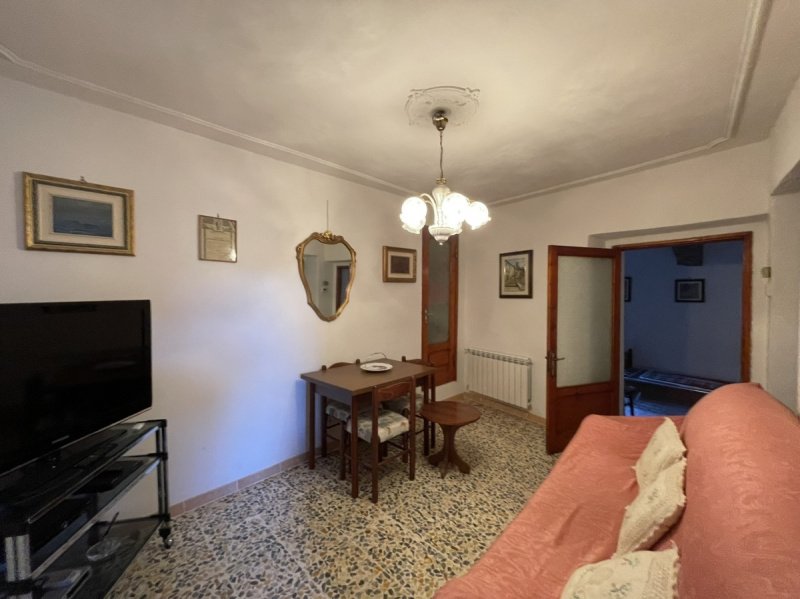 Apartment in Barga