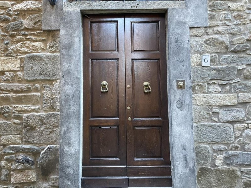 Apartment in Barga